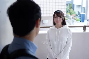 Cậu học sinh đại học số hưởng và cô gái nhà kế bên cạnh bên đầy nóng bỏng dù đã có chồng