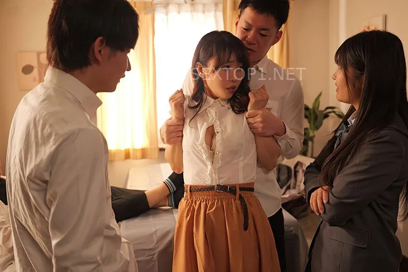 Không ưa má kế, bé ngoan gọi bạn học về nhà cưỡng hiếp